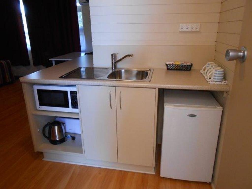 Acacia Ridge Motor Inn Port Augusta Room photo