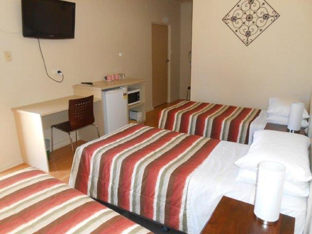 Acacia Ridge Motor Inn Port Augusta Room photo